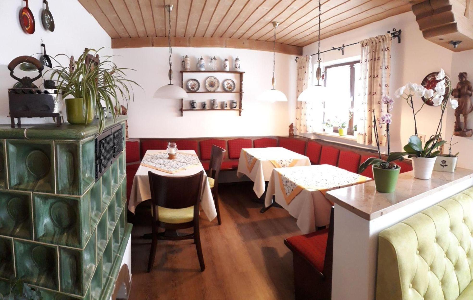 Ferienwohnung-Susanne-Im-Gaestehaus-Bergfrieden Bad Bayersoien Bagian luar foto