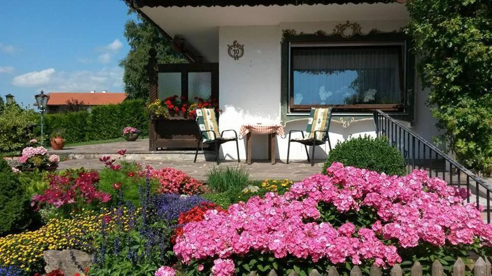 Ferienwohnung-Susanne-Im-Gaestehaus-Bergfrieden Bad Bayersoien Bagian luar foto